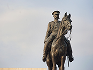 Паметник на ЦАР ОСВОБОДИТЕЛ